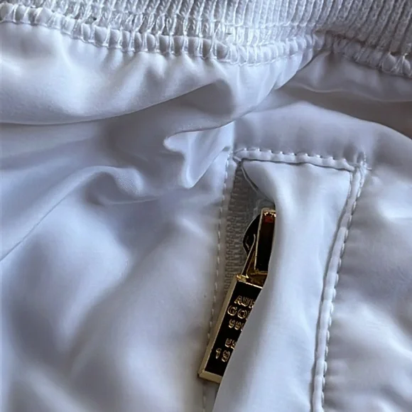 Aura Gold shorts Large - Picture 3 of 6